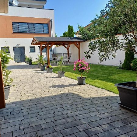 Penthouse Griemann 2 Fuer Max 4 Personen Mit Eigener Grosser Dachterrasse Zum Relaxen! Illmitz Εξωτερικό φωτογραφία
