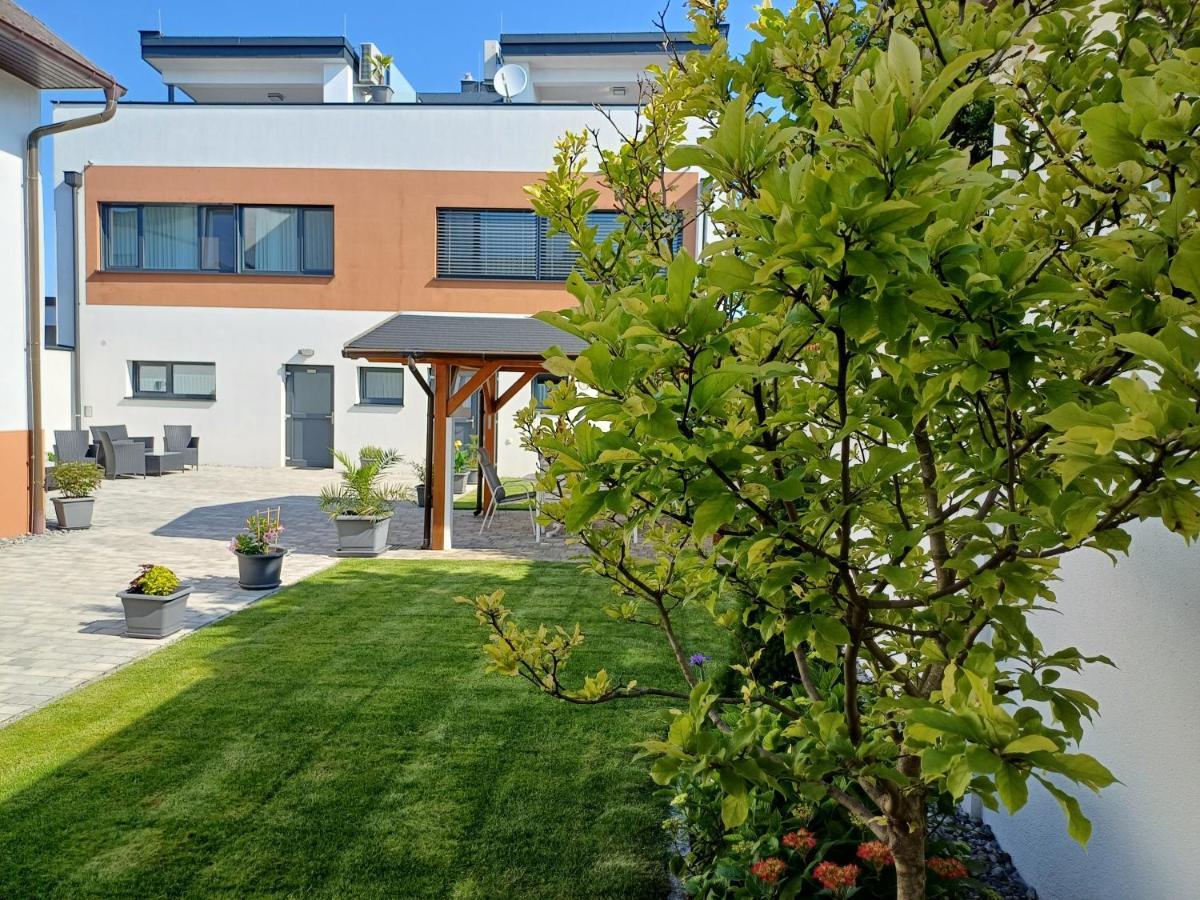 Penthouse Griemann 2 Fuer Max 4 Personen Mit Eigener Grosser Dachterrasse Zum Relaxen! Illmitz Εξωτερικό φωτογραφία
